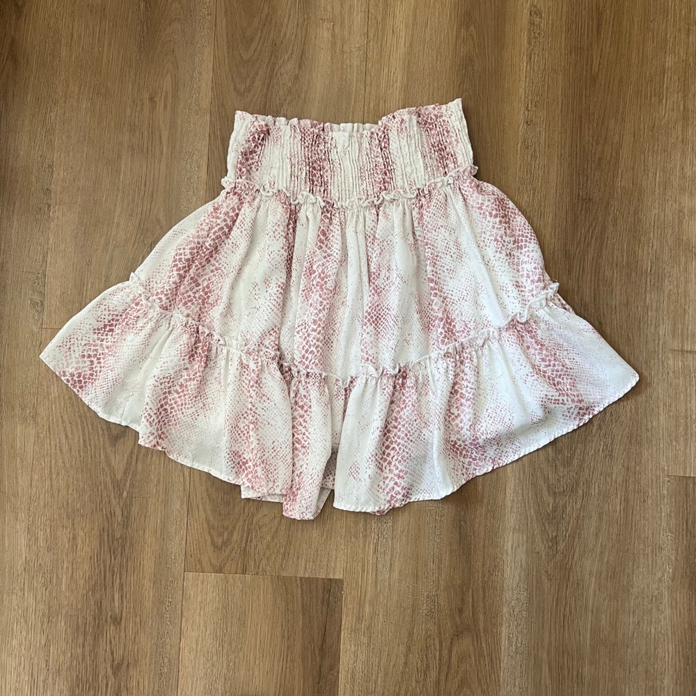 Altar'd State Pink Snakeskin Smocked Waist Tiered Ruffle Mini Skirt Women Medium - Picture 2 of 6